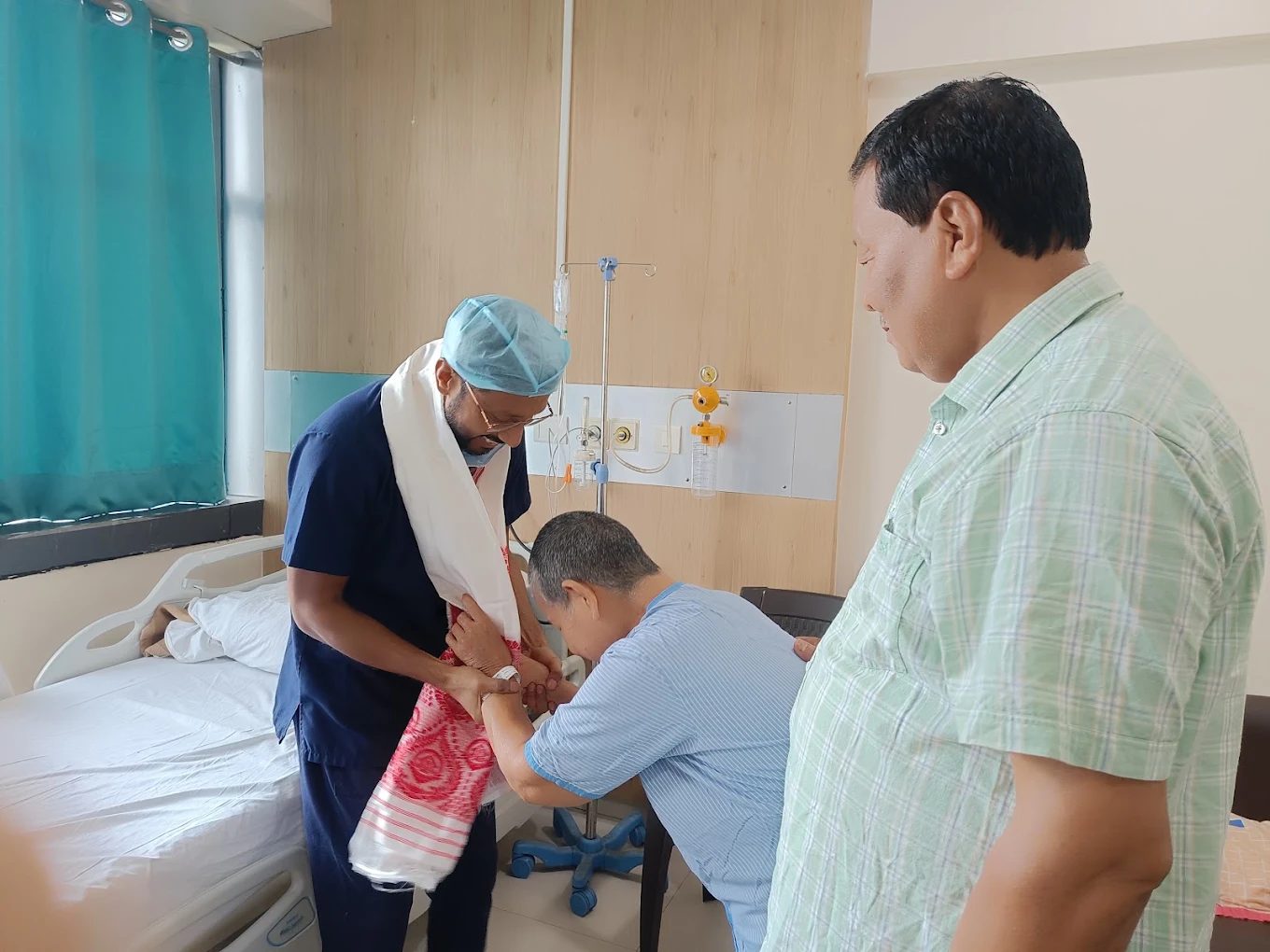 Dr. N.K. Das with Patients Image